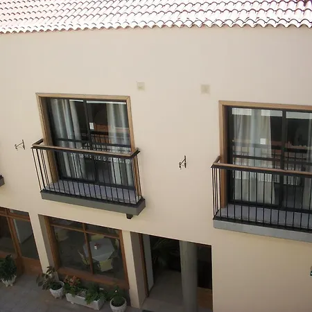 Aparthotel Triana Ii *