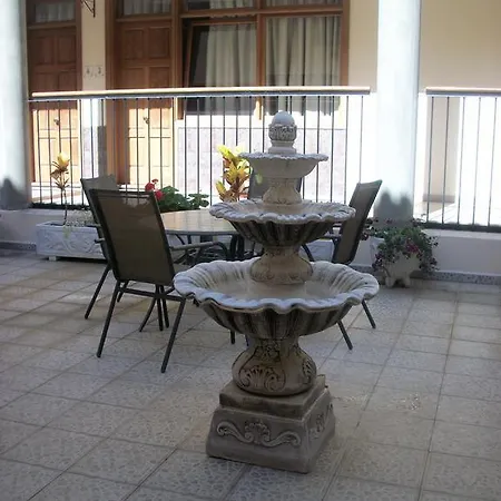Aparthotel Triana Ii *